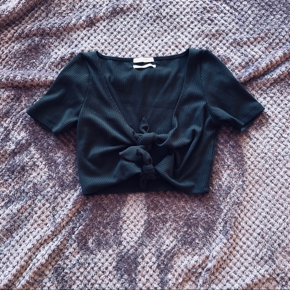 Urban Outfitters Leighton Double Tie Front Crop